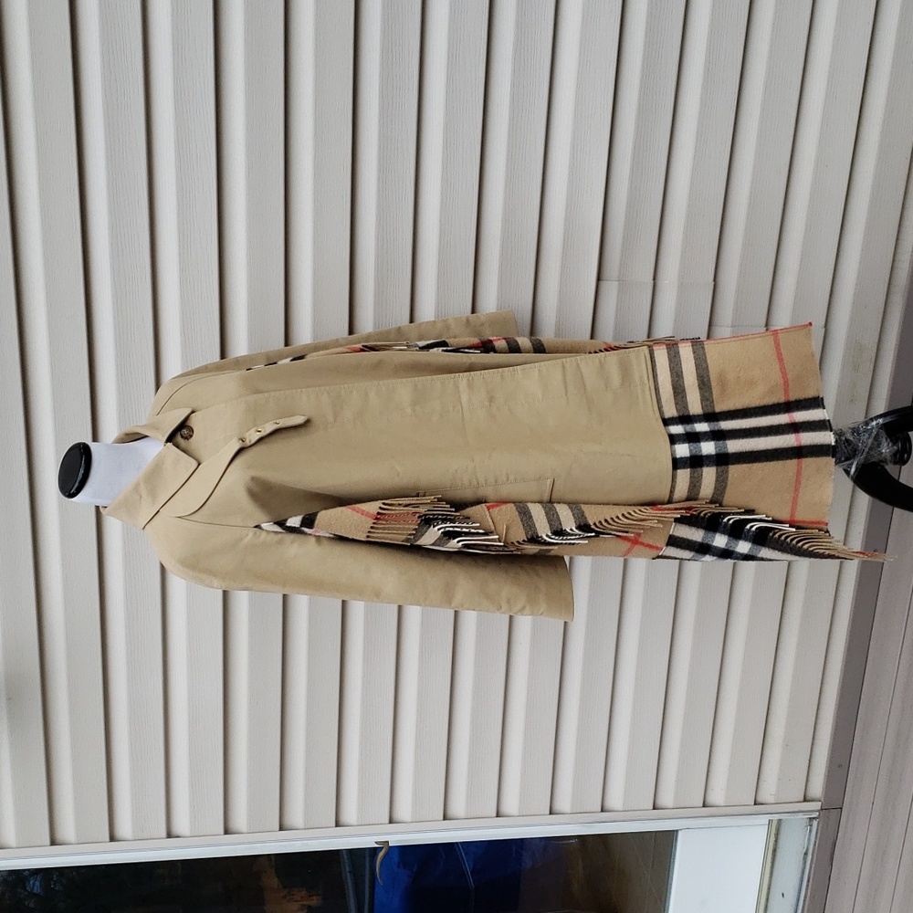 BURBERRY HONEY COTTON GABARDINE CAR COAT TRENCH WITH CASHMERE CHECK SCARF DETAIL - Picture 7 of 14